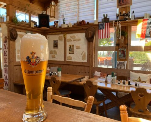 Schönramer Weißbier im Inzell-Saloon